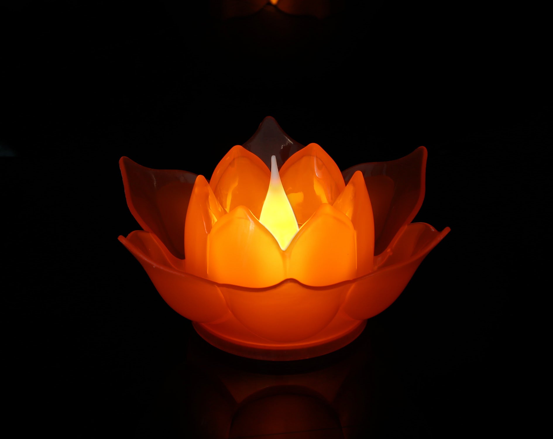 Electronic Plastic Big Lotus With Battery Lamp